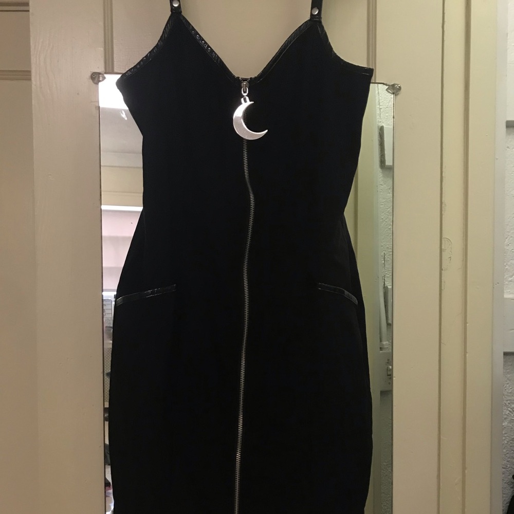 🖤 DOLLSKILL KILLSTAR BODYCON ZIP UP DRESS 🖤